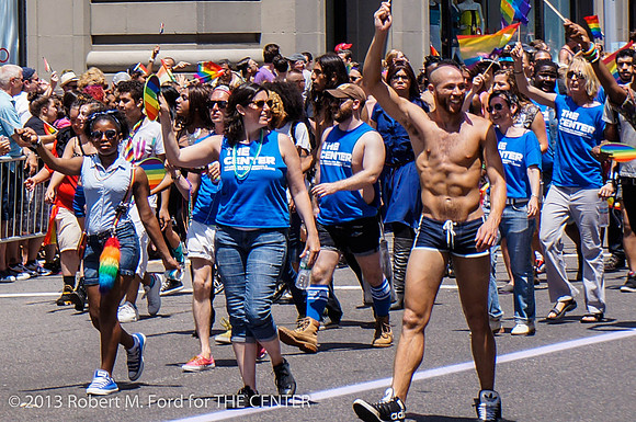 PrideMarch_039_20130630-2