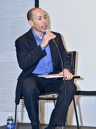 LGBTCenter_041_20121213