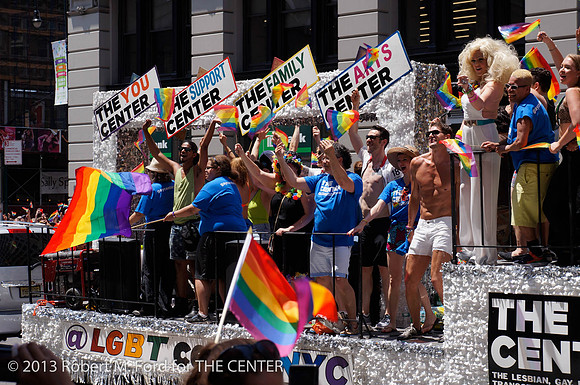 PrideMarch_037_20130630